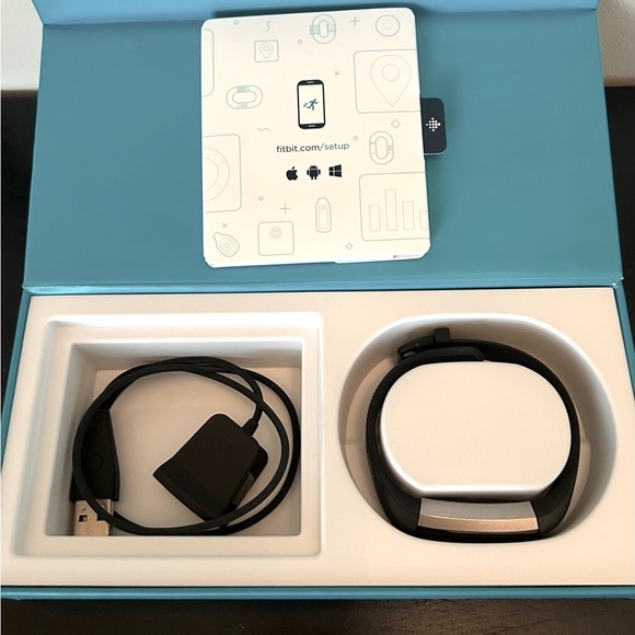 Fitbit Alta HR - Picture 3 of 5